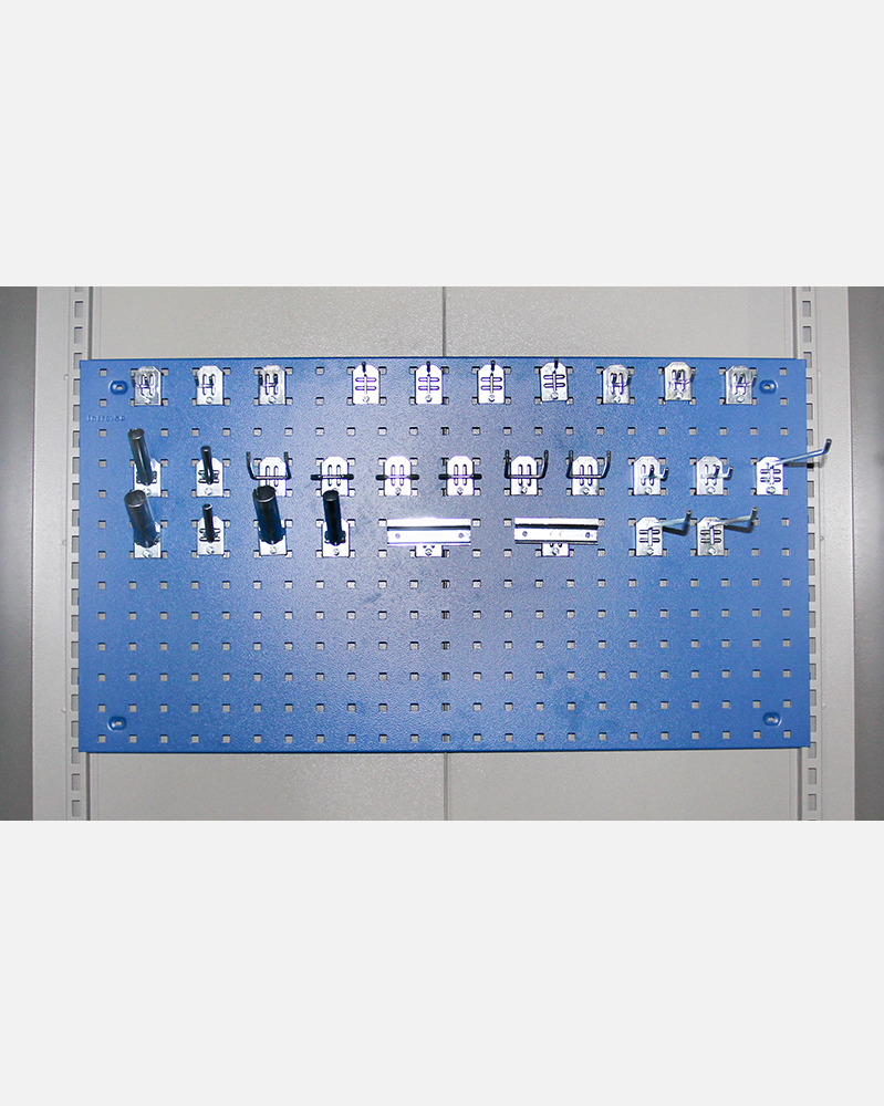 1 Hook Set 30 pcs in Tool Cabinet.